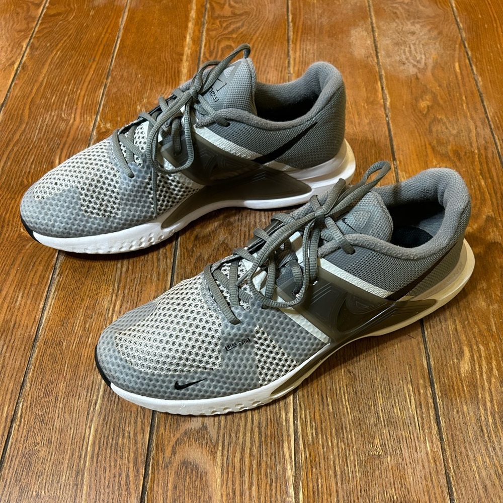 Men Nike Renew Fusion Running Gray Sneaker Shoe Size 12 (CD0200-001)